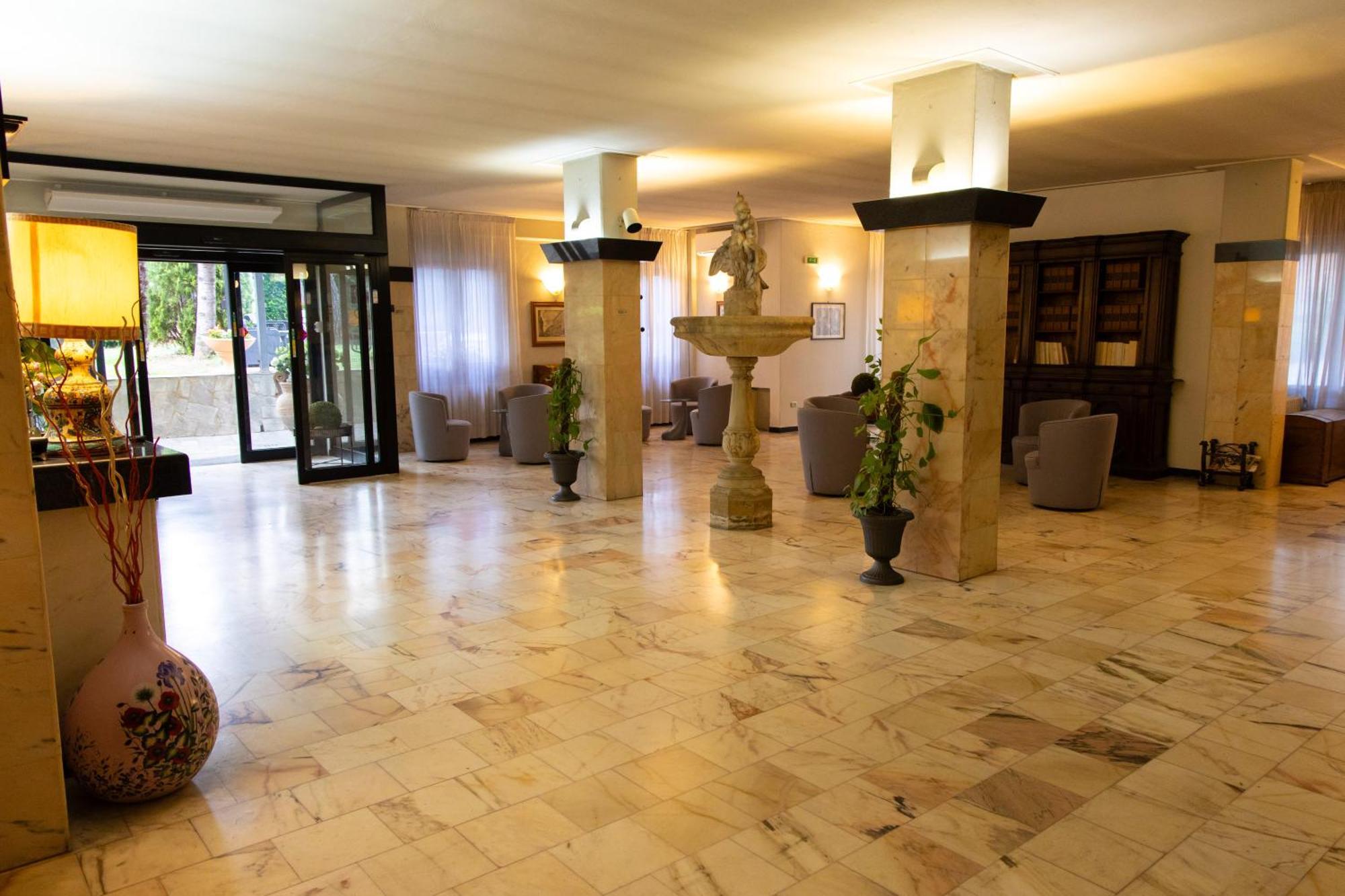Hotel Park Ge.Al. Città di Castello Kültér fotó